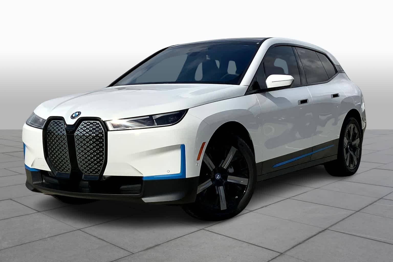 New 2024 BMW iX xDrive50 SUV in Webster #RCR23823 | BMW of Clear Lake