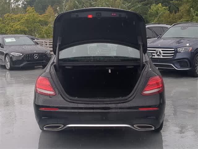 2017 Mercedes Benz E 300 4MATIC photo 27