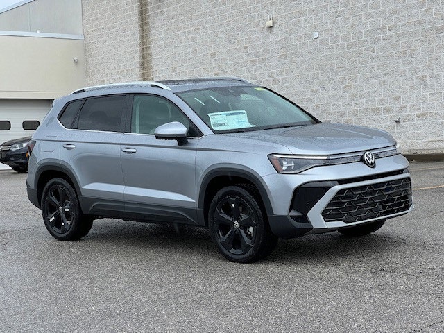 2025 Volkswagen Taos SEL photo 2