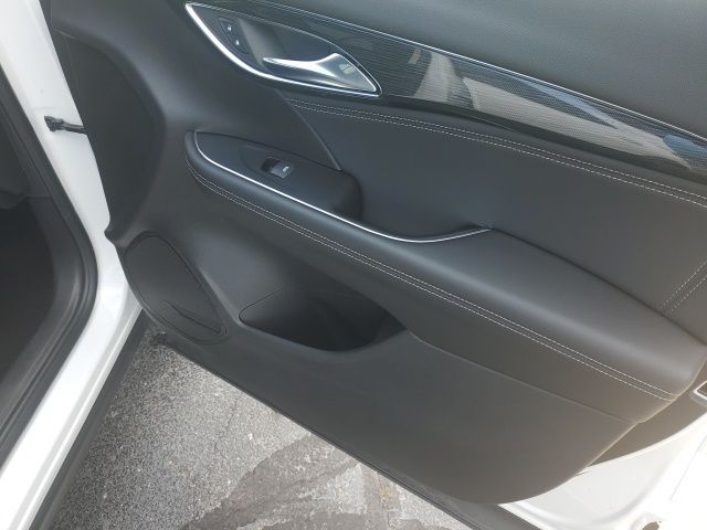2023 Buick Envision Essence photo 11
