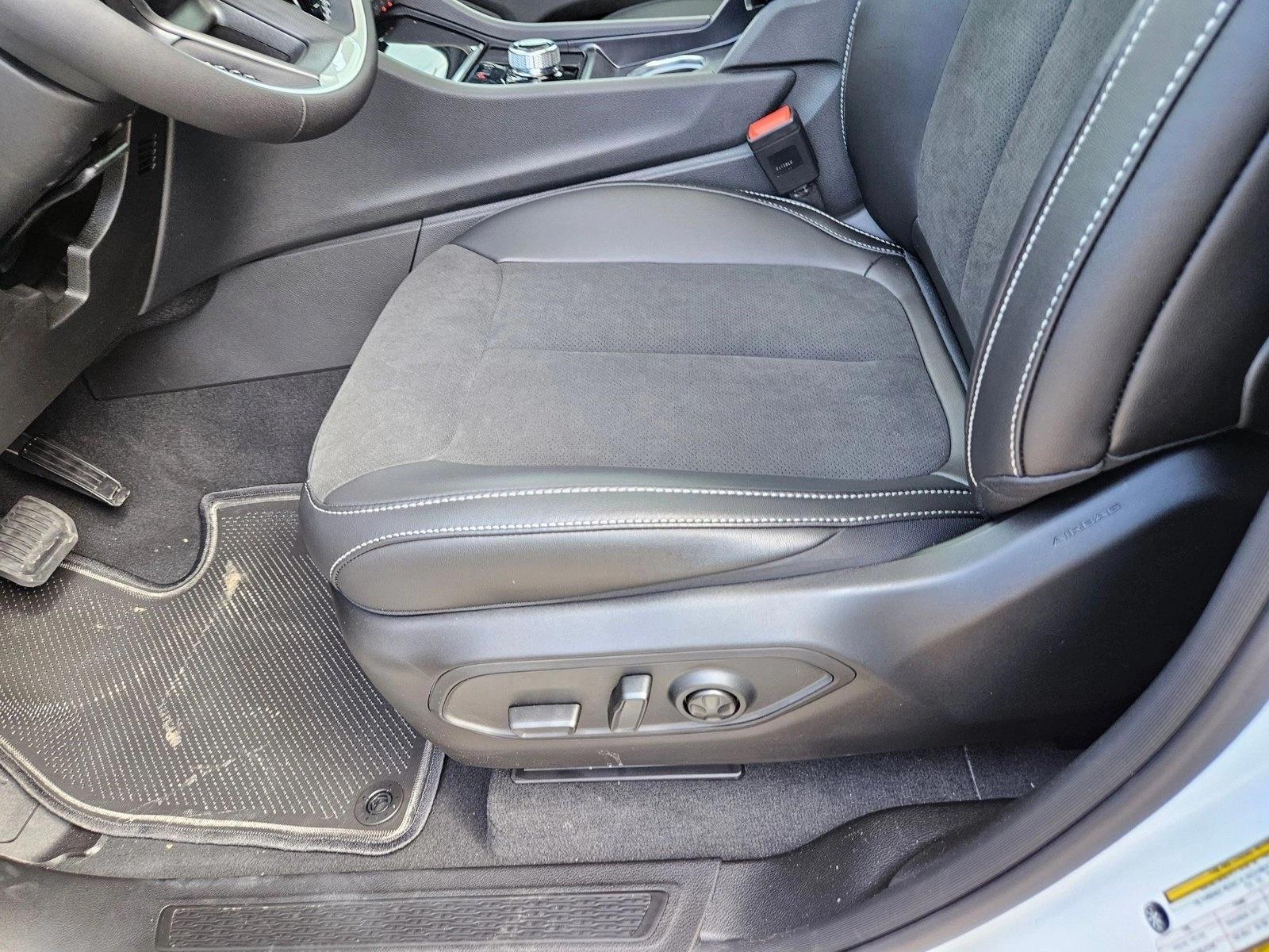 2025 Jeep Grand Cherokee Altitude X photo 3