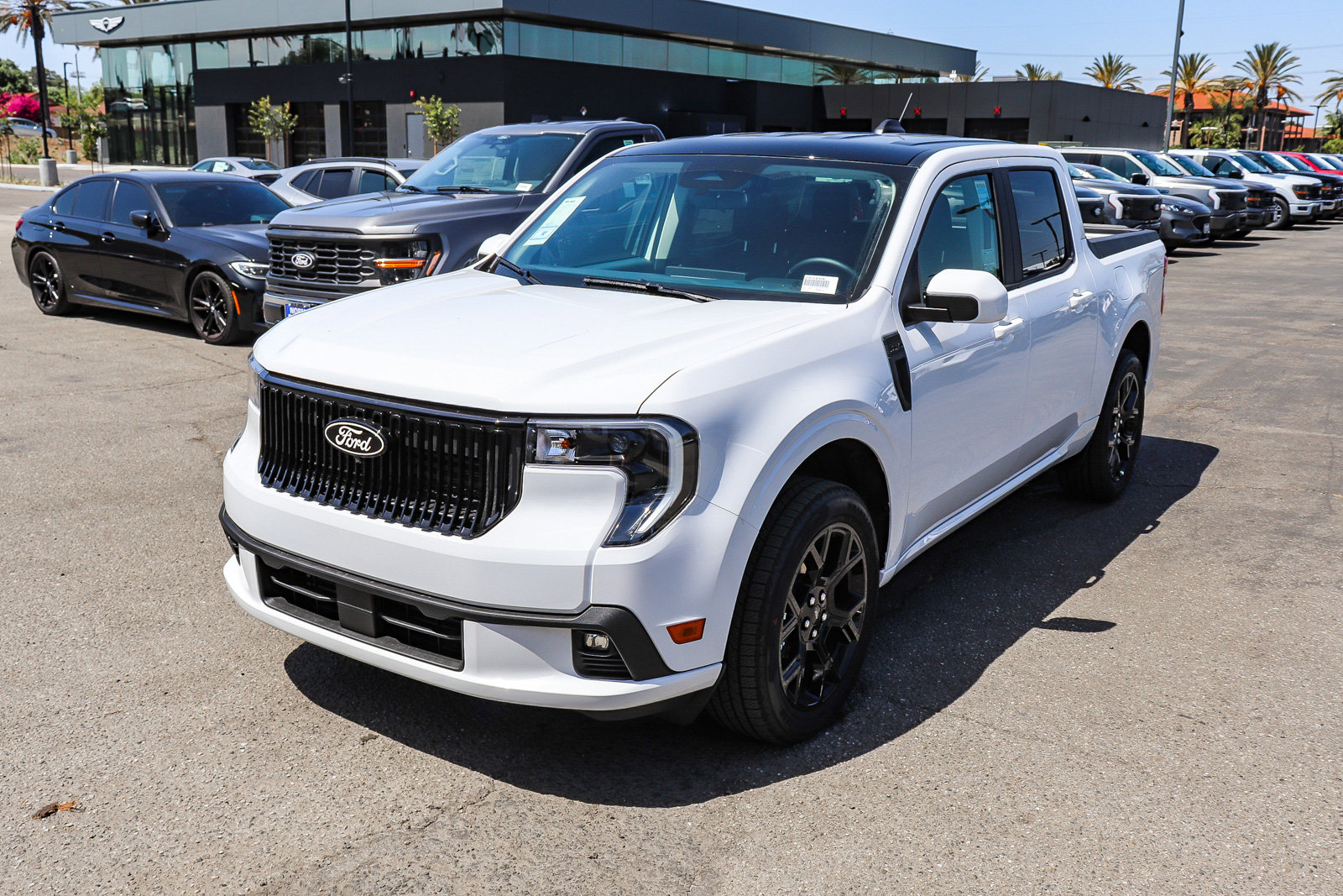 2025 Ford Maverick Lobo Standard