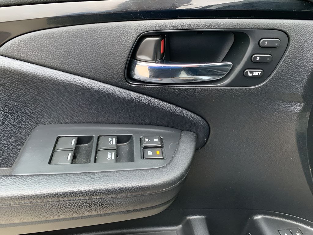 2022 Honda Pilot Touring photo 11