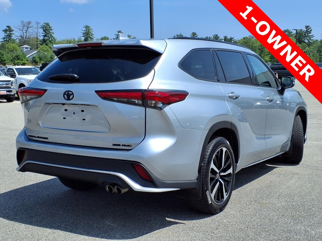 2022 Toyota Highlander XSE photo 3