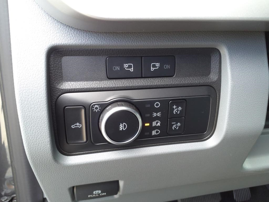 New 2024 Carbonized Gray Metallic Ford XLT image 16