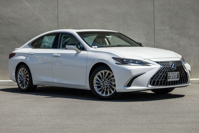 2025 Lexus ES 300h Luxury photo 10