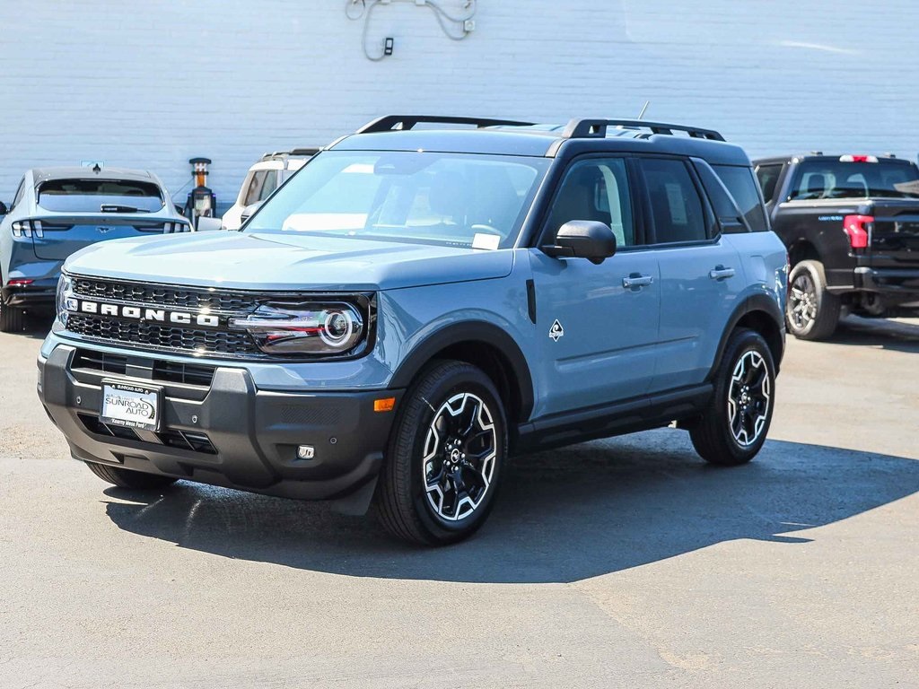 2025 Ford Bronco Sport Outer Banks photo 3