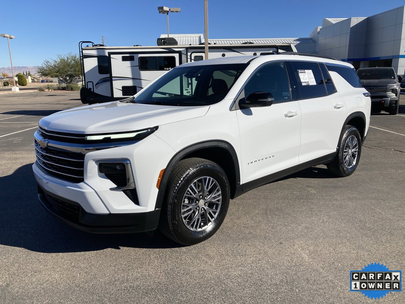 2025 Chevrolet Traverse LT's photo