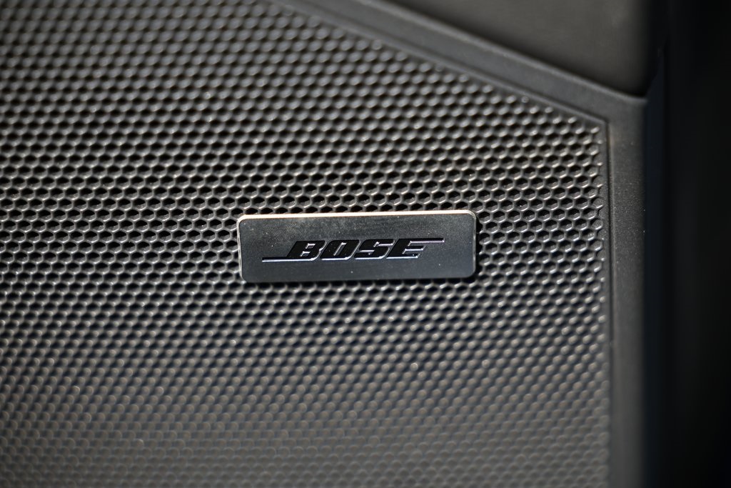 2025 Porsche Cayenne photo 20