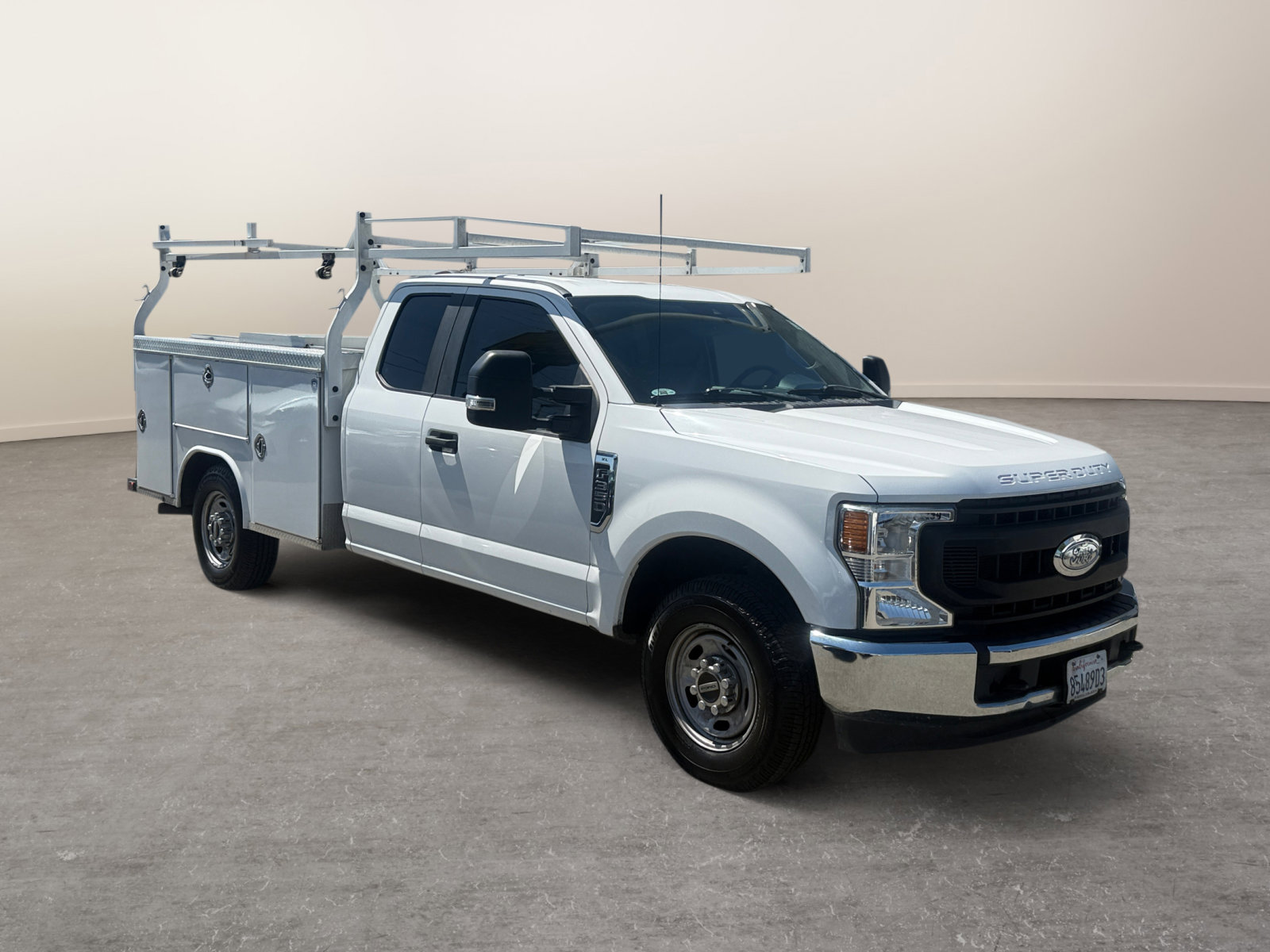 Used 2020 Oxford White Ford XL image 3