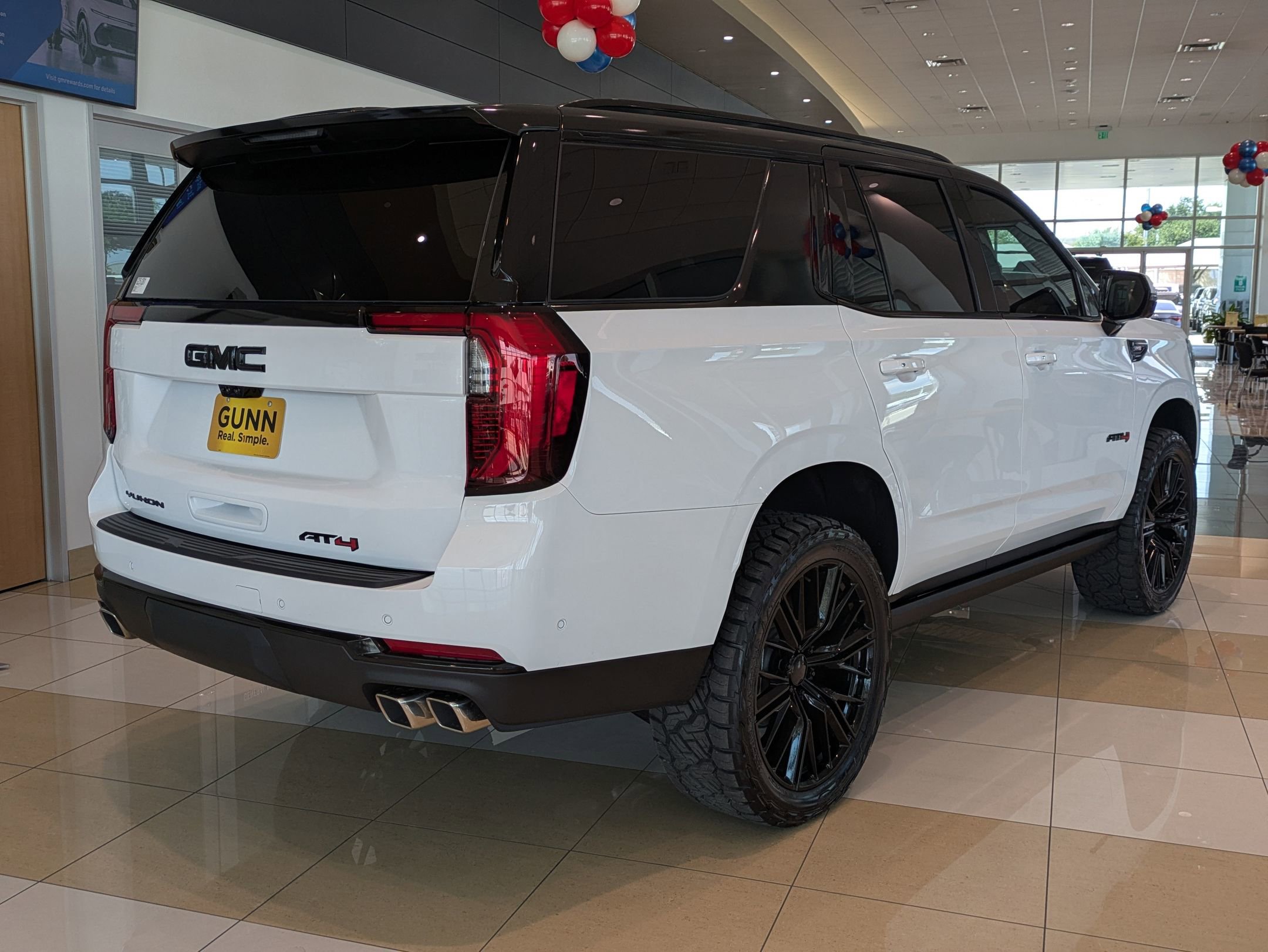 2025 Gmc Yukon AT4 Ultimate photo 2