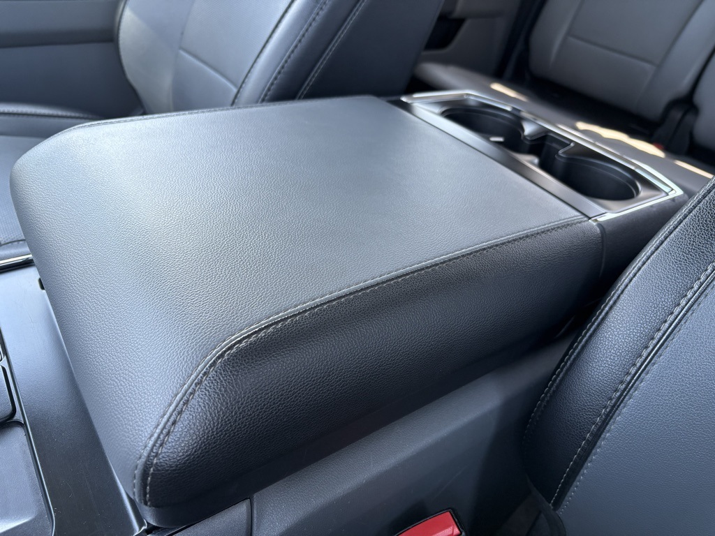 2023 Ford F-150 Lariat photo 13