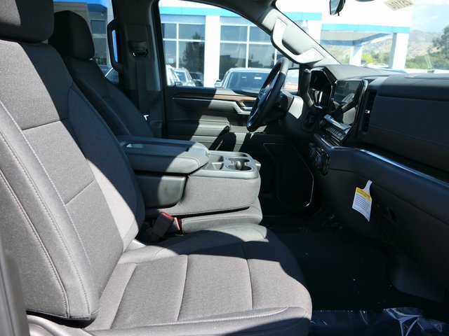 2025 Chevrolet Silverado 1500 LT photo 23