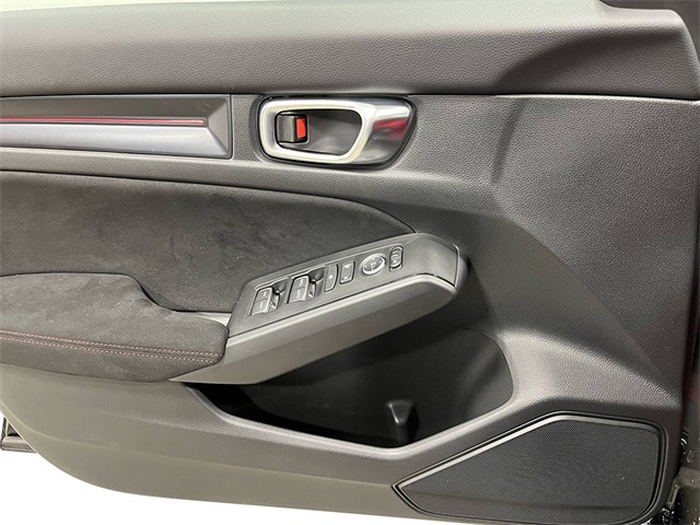 2025 Honda Civic Type R photo 13