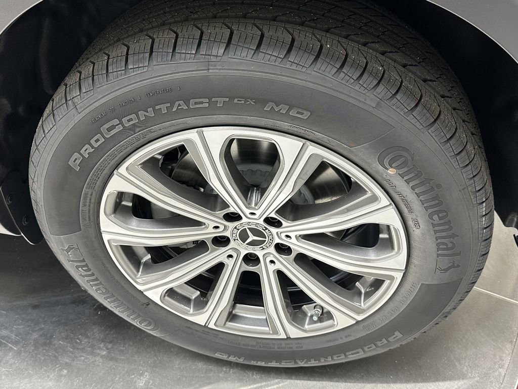 2026 Mercedes Benz GLC 300 photo 23