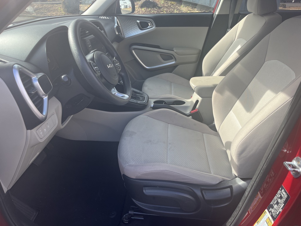 2023 Kia Soul LX photo 10
