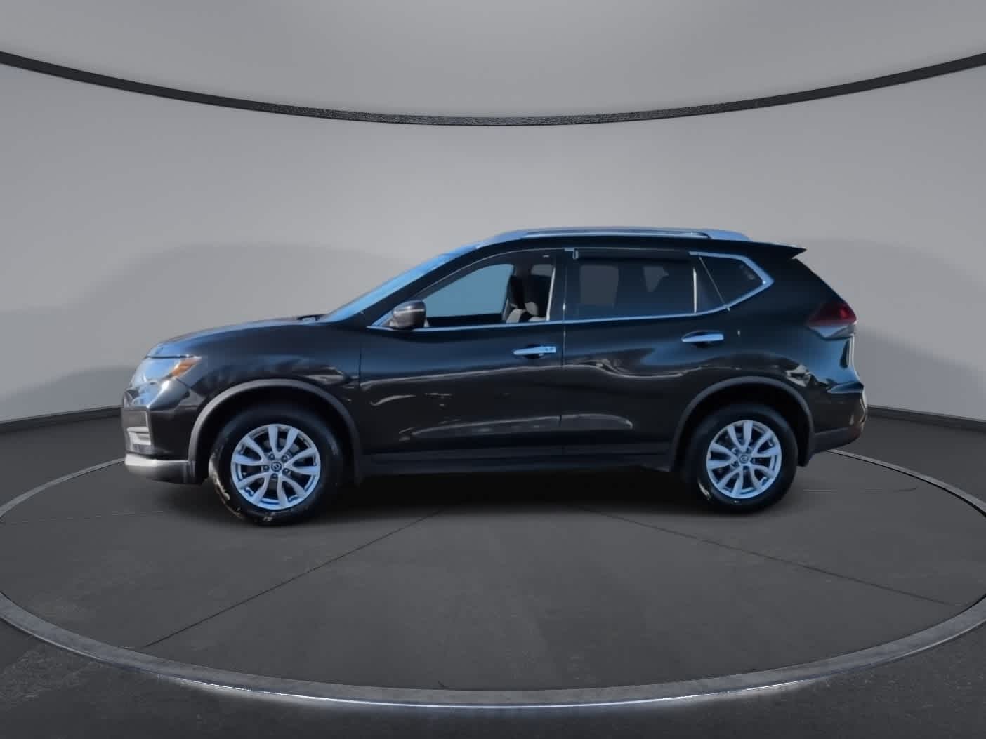 2019 Nissan Rogue SV photo 4