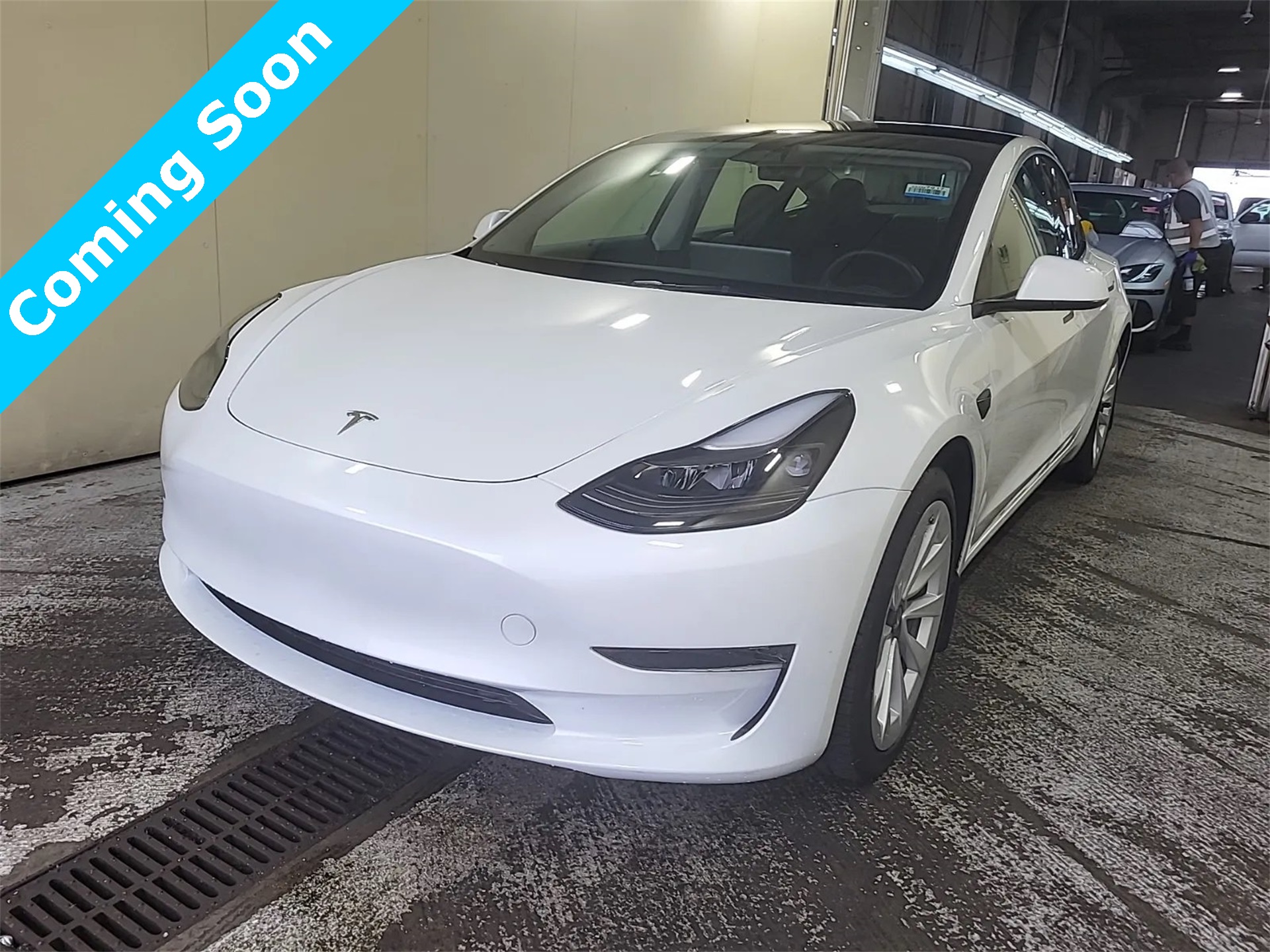 2023 Tesla Model 3 photo 3