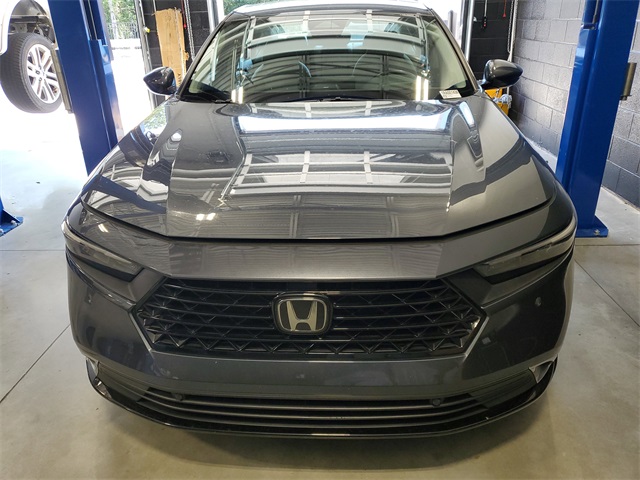 2024 Honda Accord Hybrid Touring photo 2