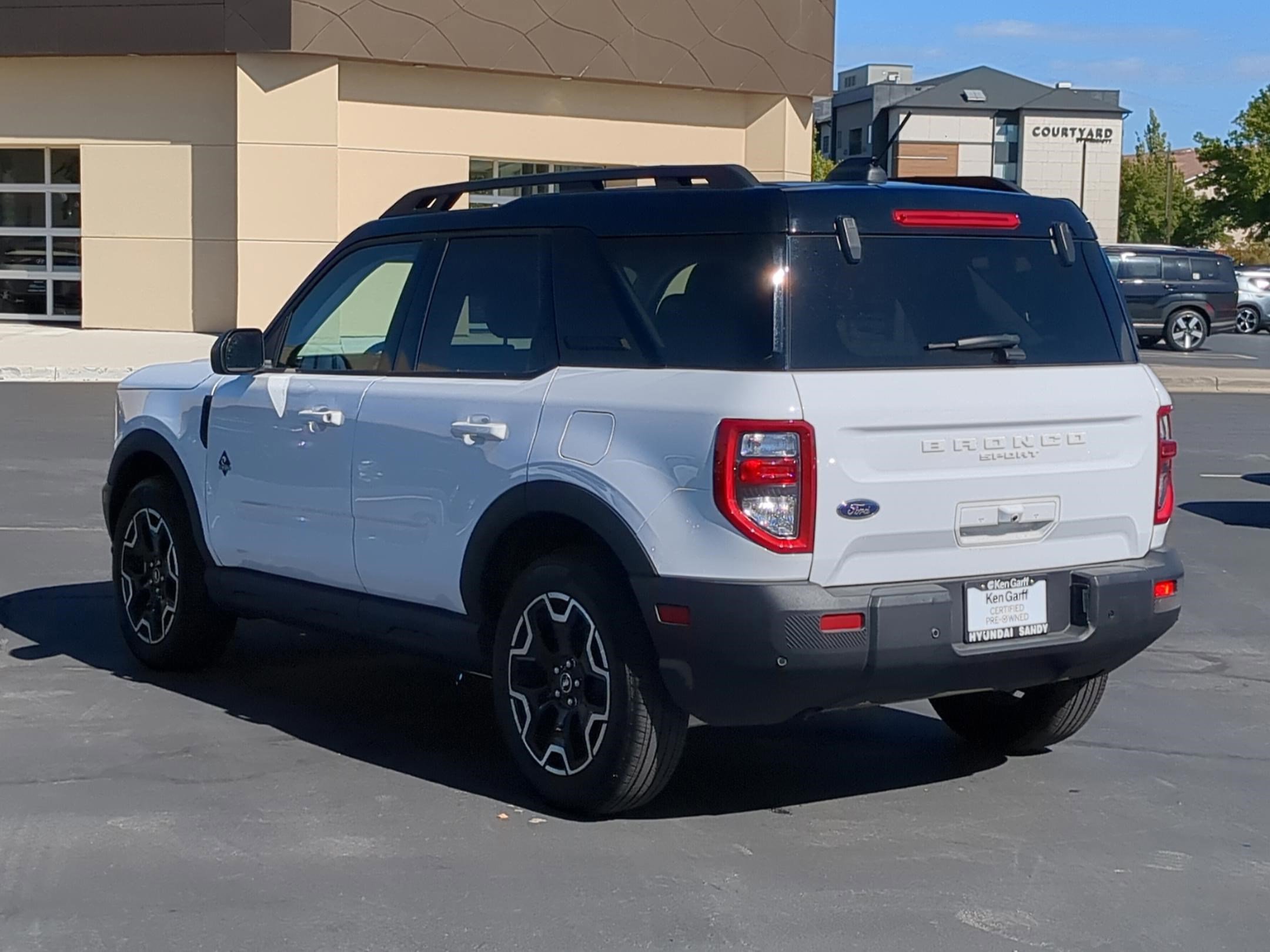2025 Ford Bronco Sport Outer Banks photo 4