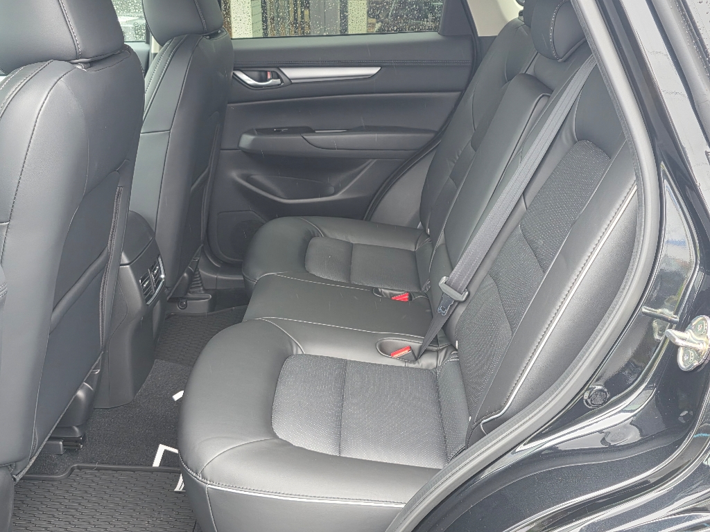 2025 Mazda CX-5 2.5 Select photo 10