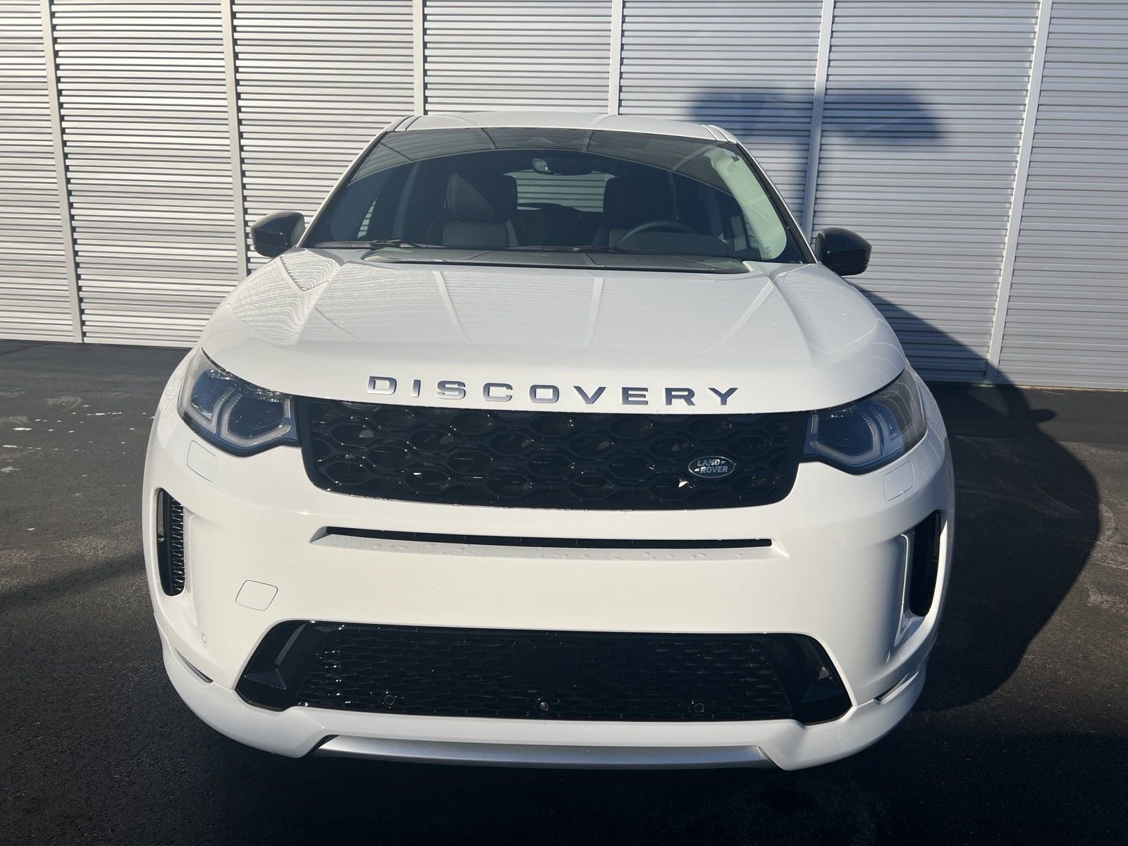 2025 Land Rover Discovery Sport S photo 6