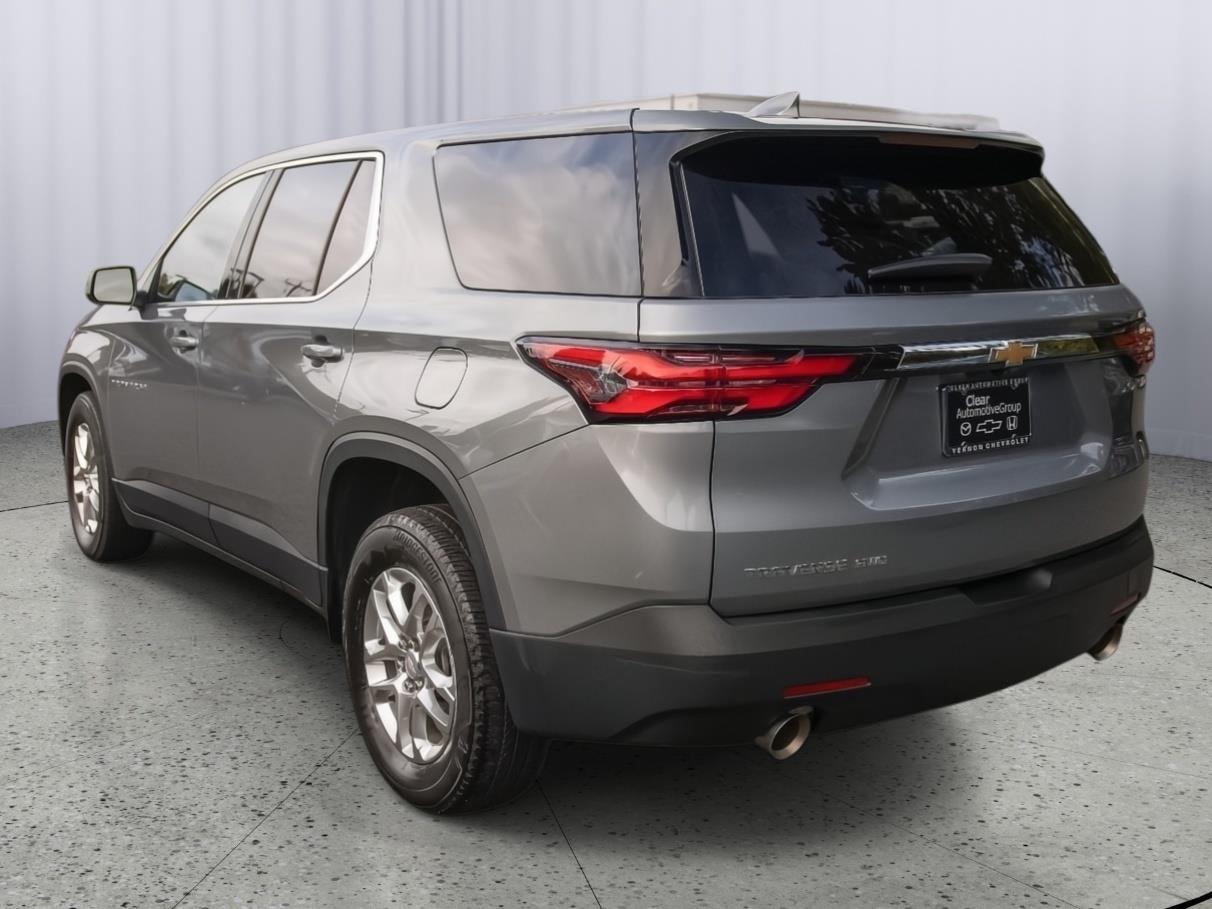 2023 Chevrolet Traverse LS photo 17