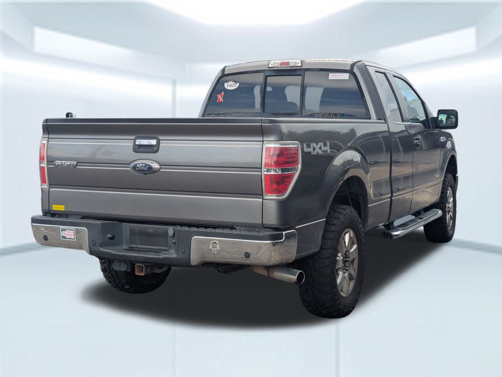 2014 Ford F-150 XLT photo 2