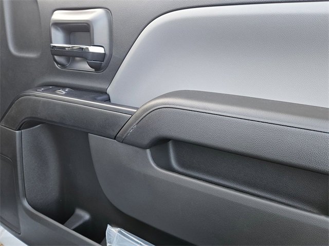 2024 Chevrolet Silverado 6500HD Work Truck photo 26