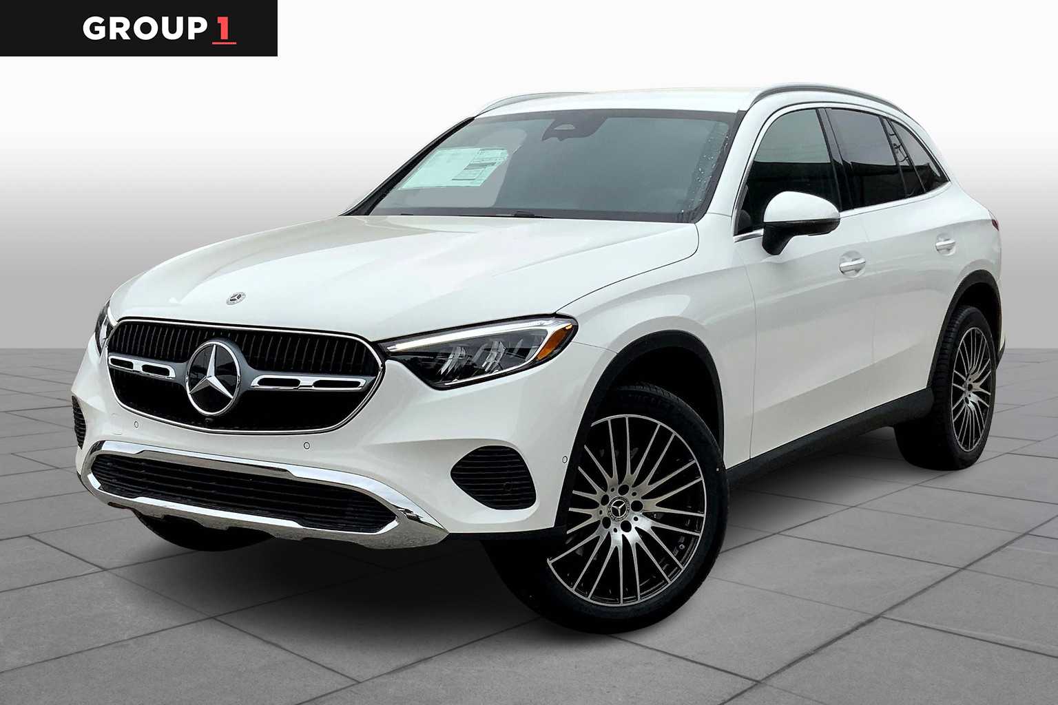 2025 Mercedes-Benz GLC Base's photo