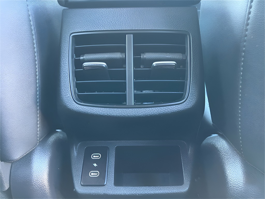 2024 Kia Seltos EX photo 26