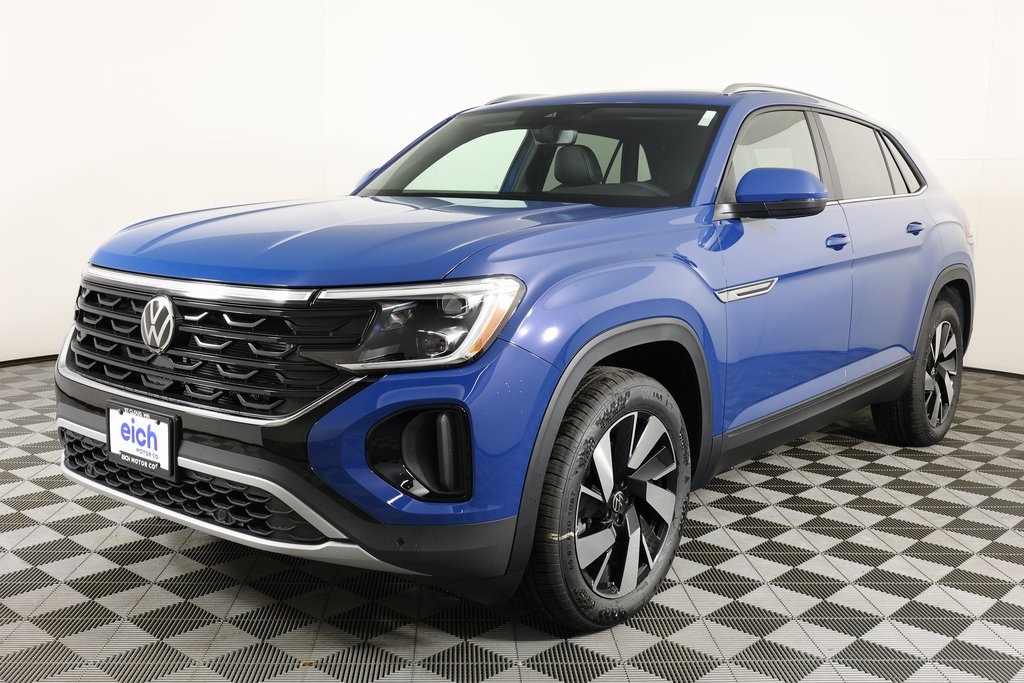 2025 Volkswagen Atlas Cross Sport SE Technology photo 3