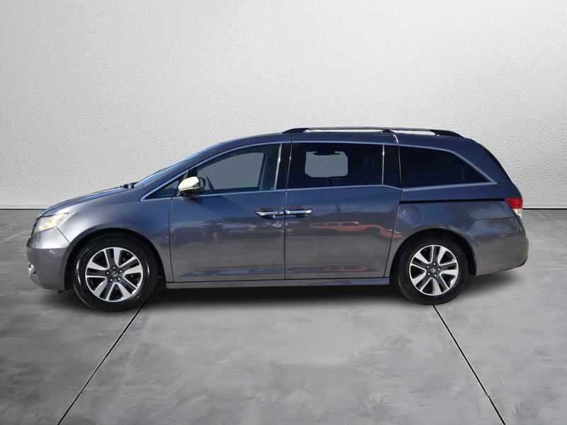 2014 Honda Odyssey Touring photo 2
