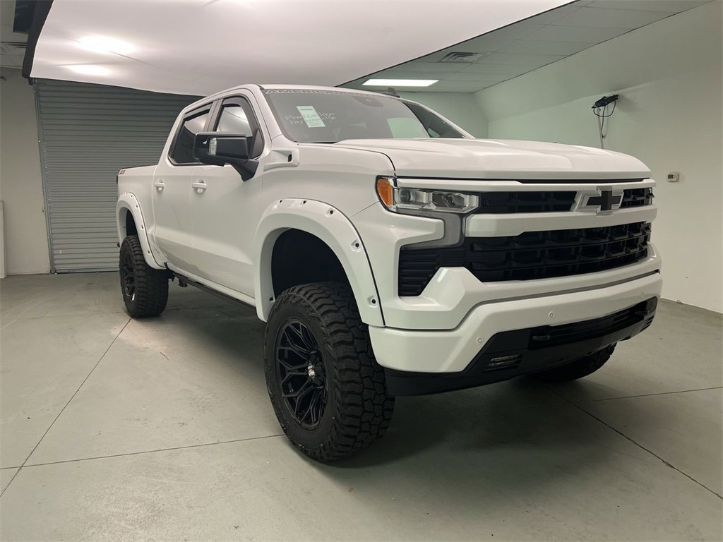 2025 Chevrolet Silverado RST's photo