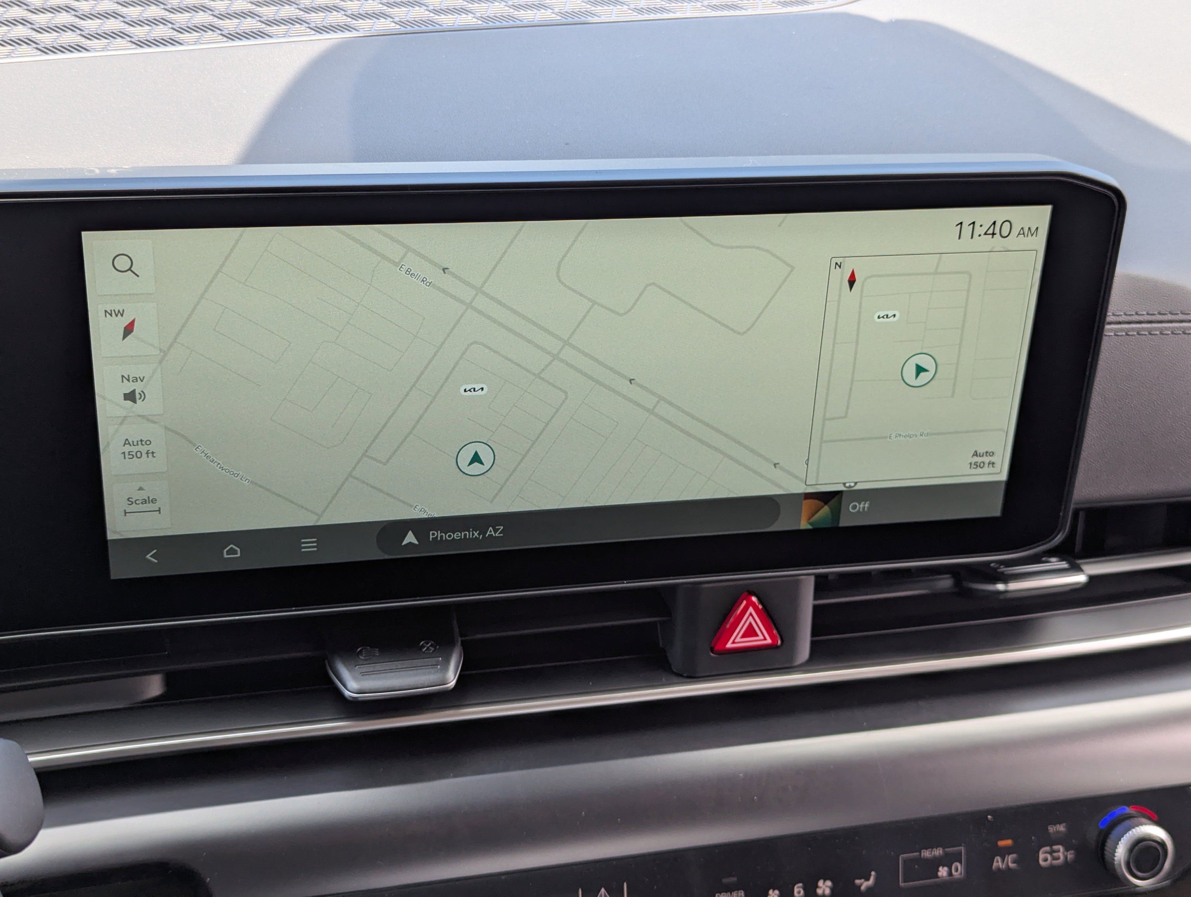 2025 Kia Carnival LXS photo 2