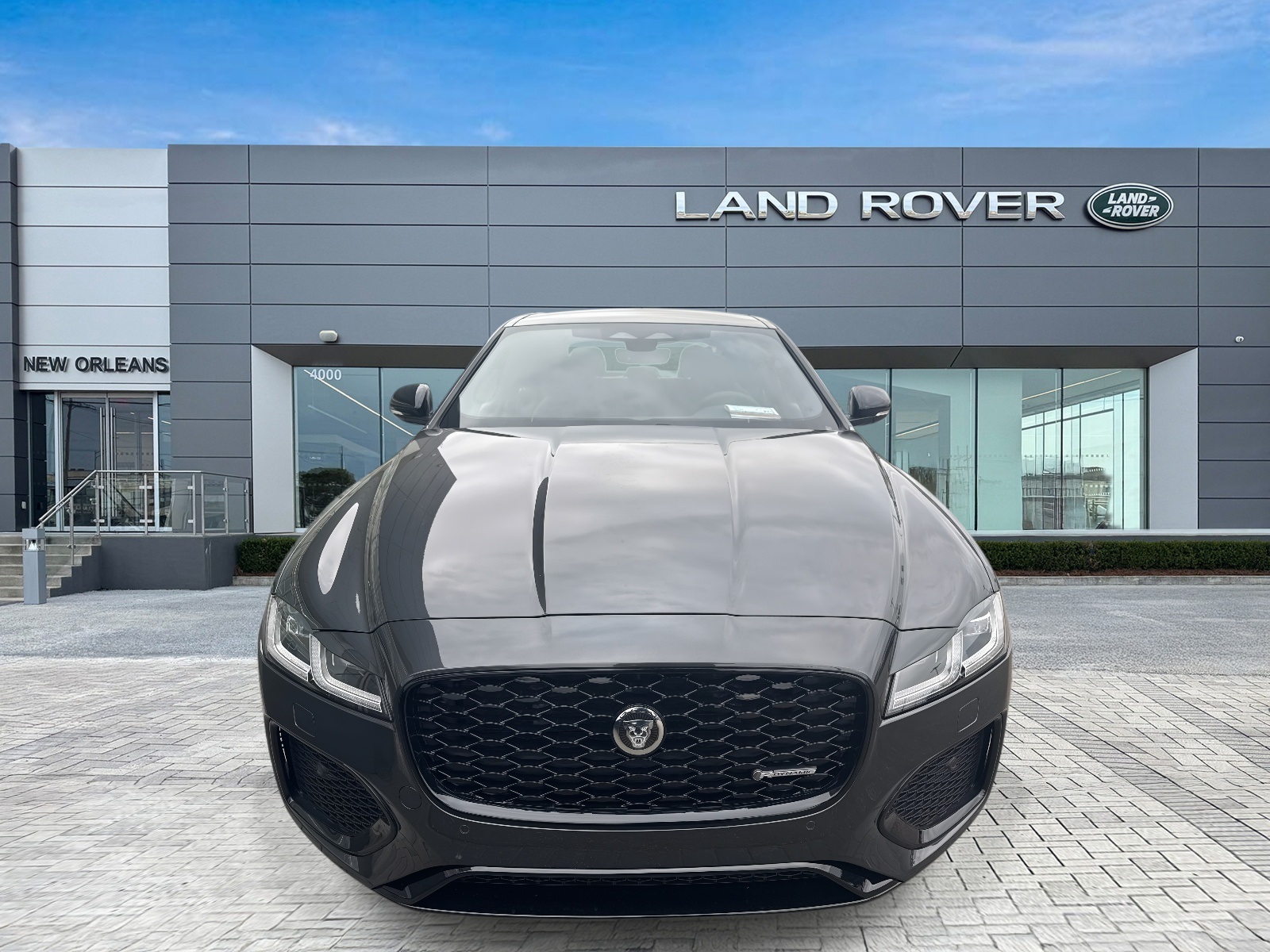 2024 Jaguar XF P300 R-Dynamic SE photo 4