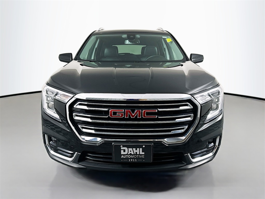 2024 Gmc Terrain SLT photo 2