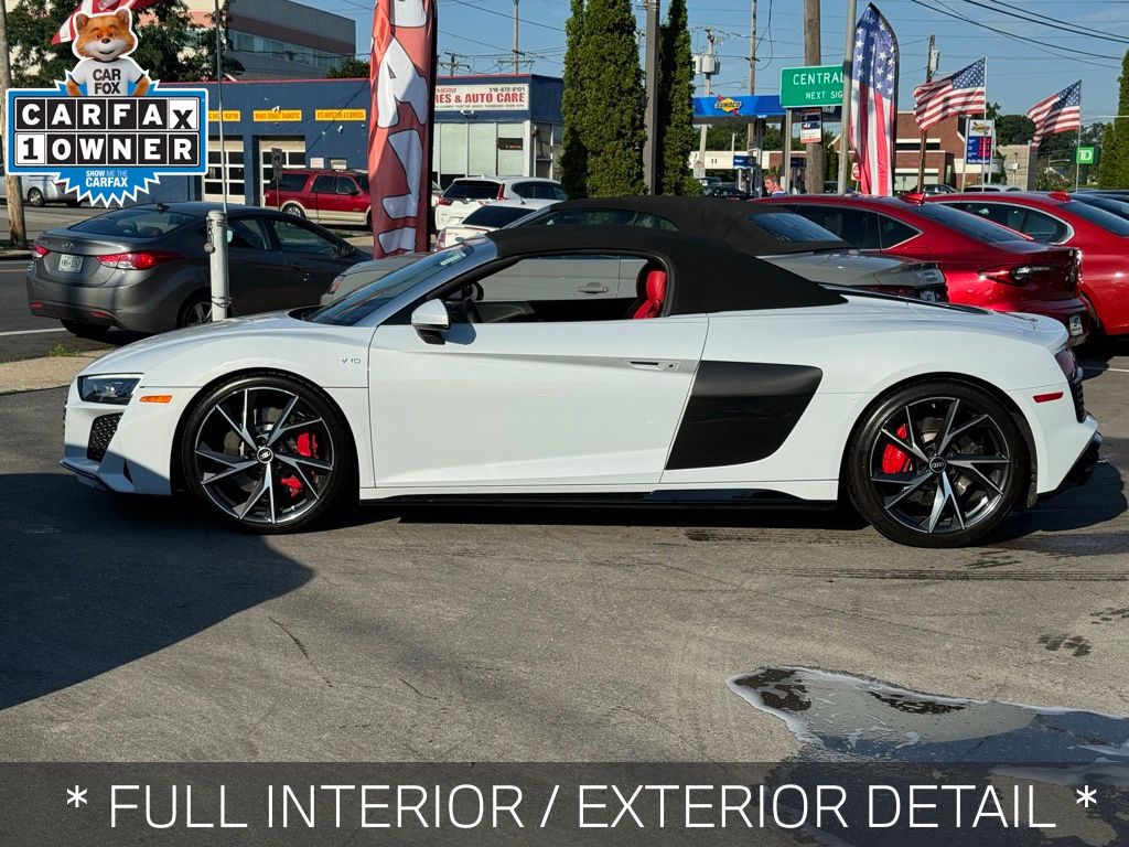 2022 Audi R8 V10 Performance photo 3