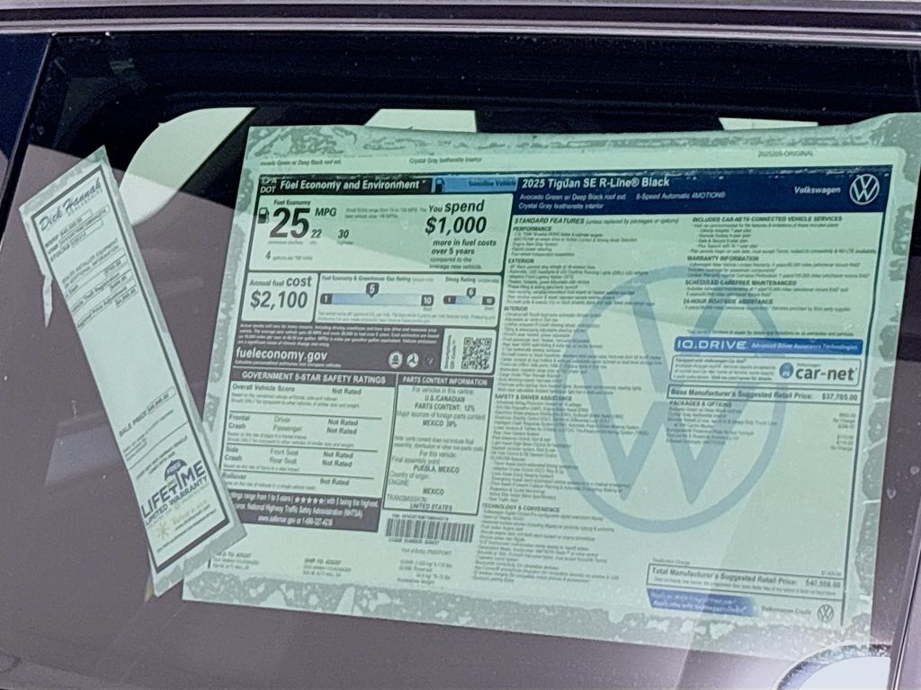 2025 Volkswagen Tiguan SE R-Line Black photo 22