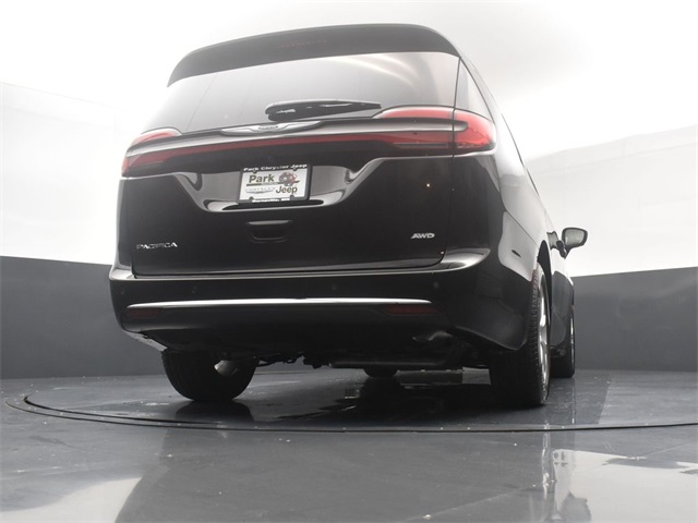 2026 Chrysler Pacifica photo 23