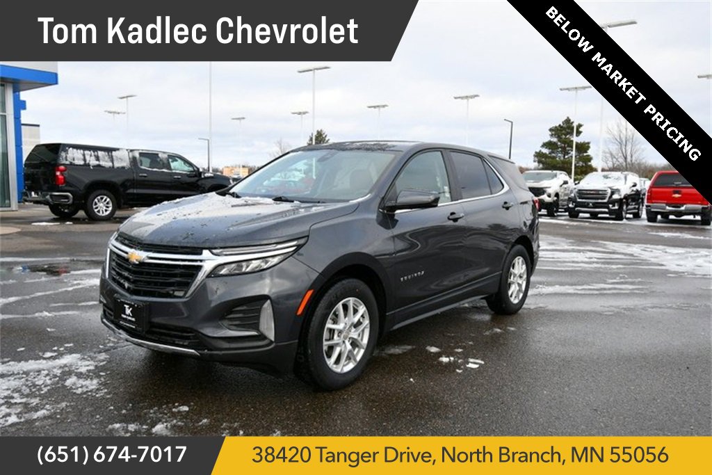 Used 2022 Chevrolet Equinox LT with VIN 3GNAXUEV9NS233717 for sale in North Branch, Minnesota
