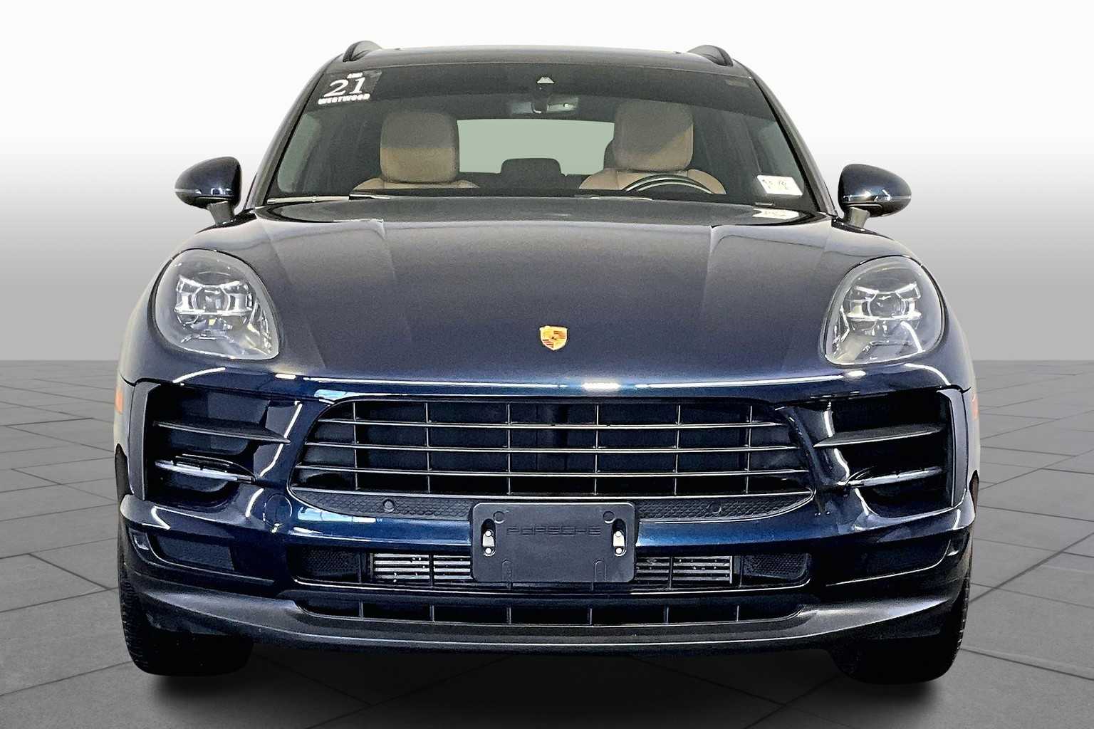 2021 Porsche Macan photo 3