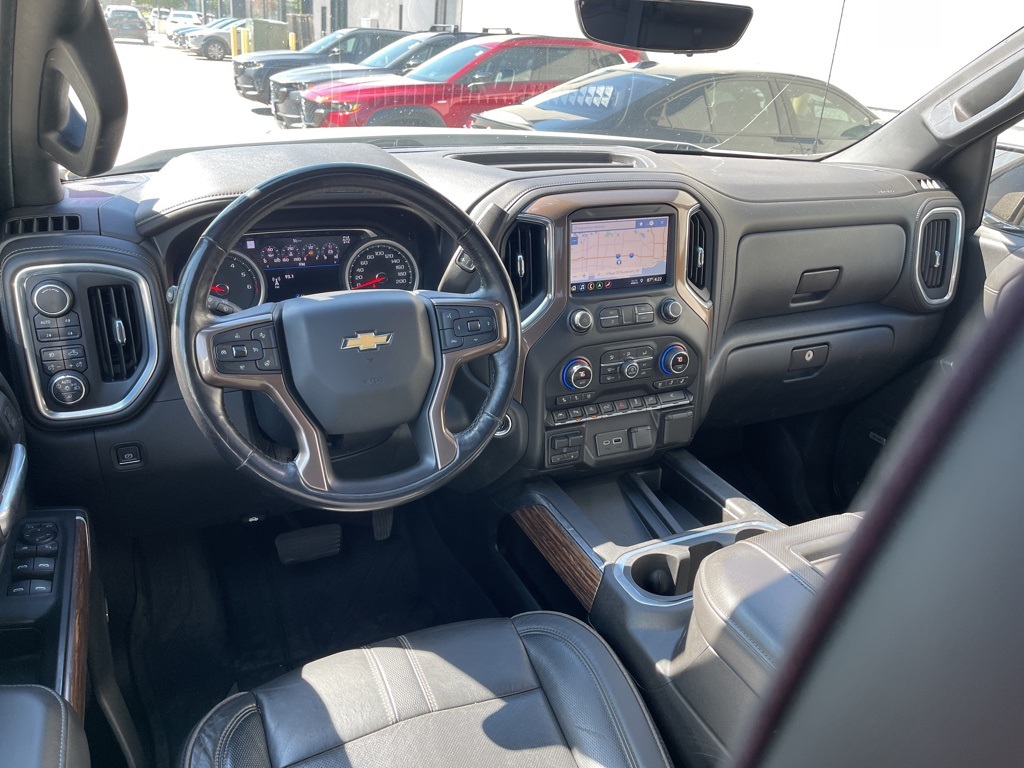 2019 Chevrolet Silverado 1500 High Country photo 17