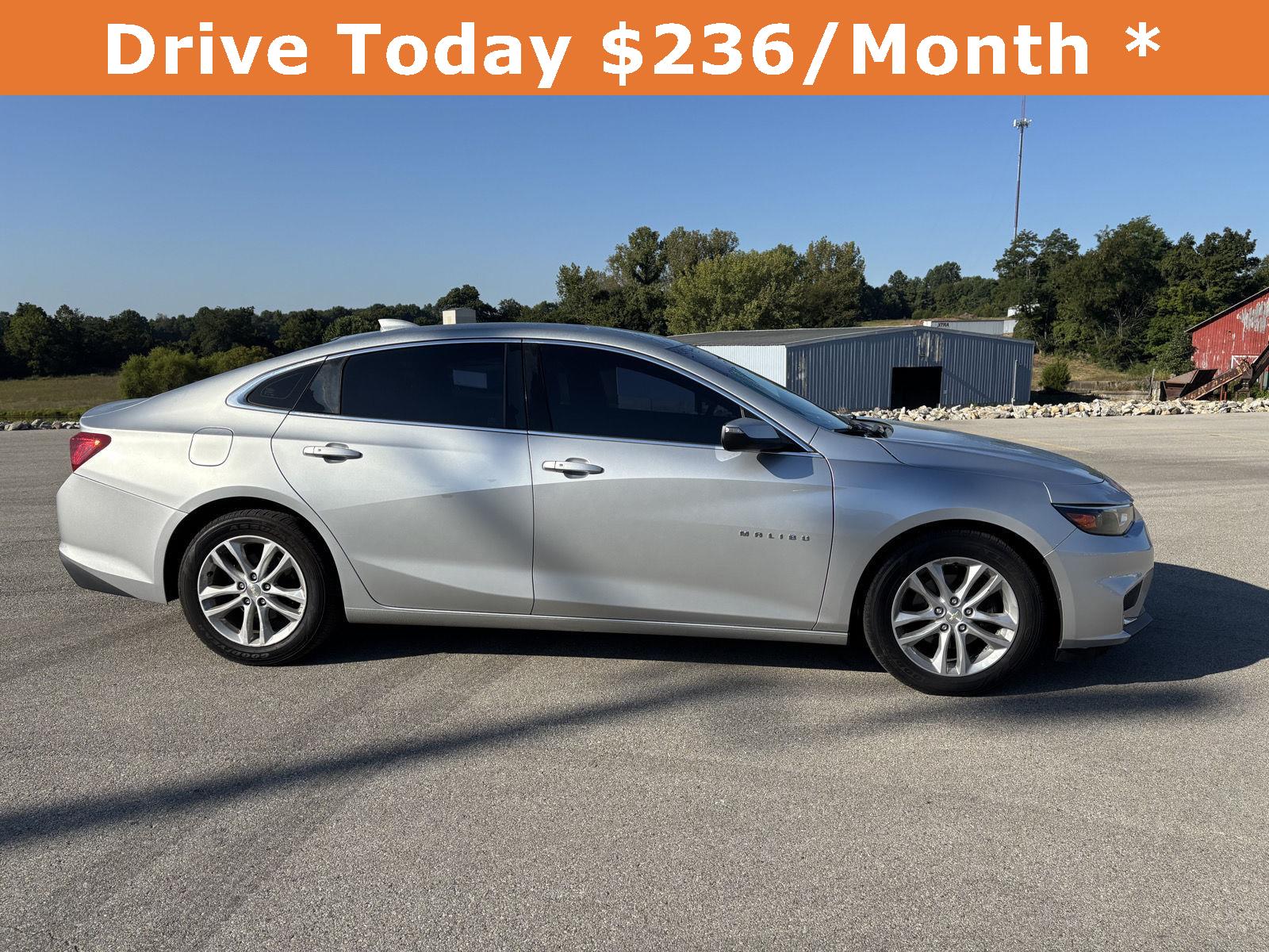 2016 Chevrolet Malibu 1LT photo 2