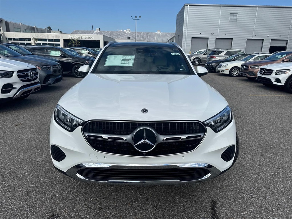 2026 Mercedes Benz GLC 350e 4MATIC photo 2