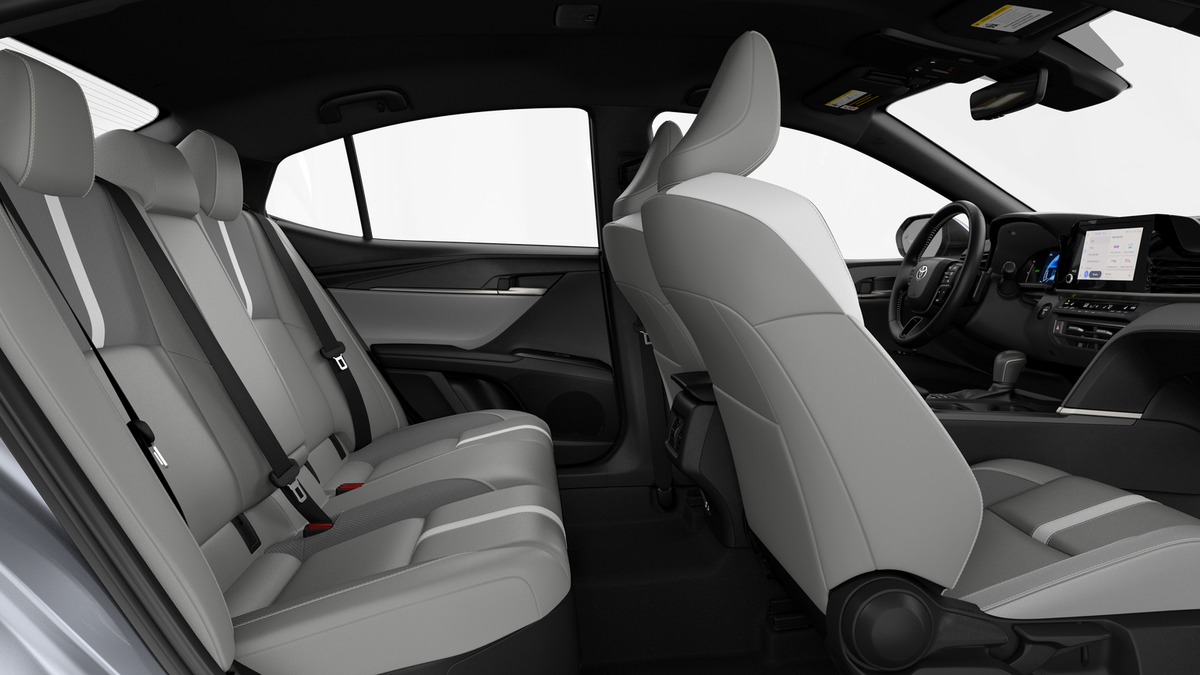 2026 Toyota Camry SE photo 43