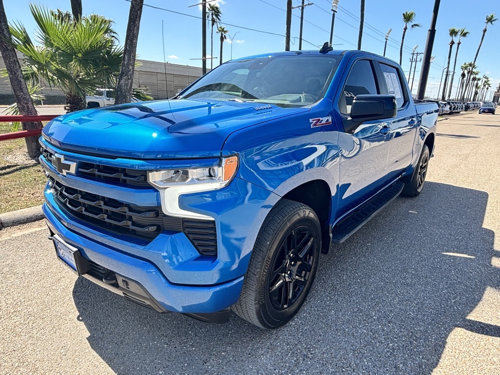 2023 Chevrolet Silverado 1500 RST photo 3