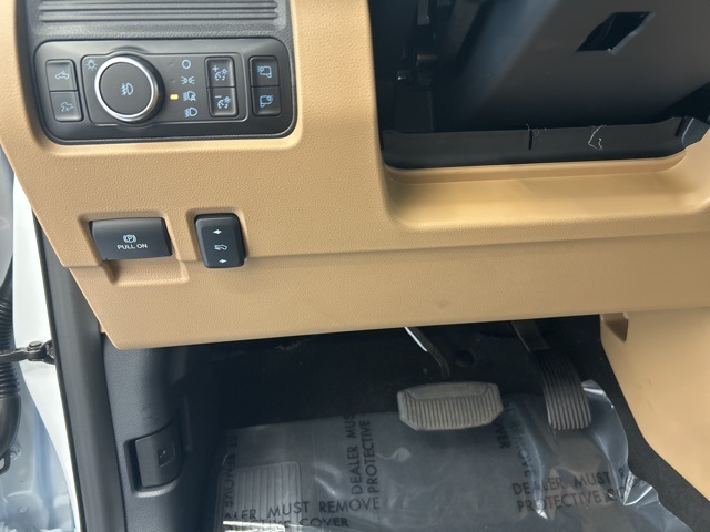 2025 Ford F-350 Lariat photo 18