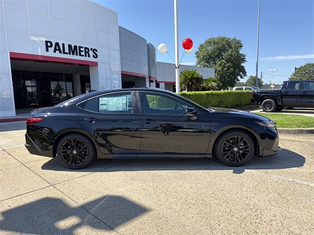 2025 Toyota Camry SE photo 2