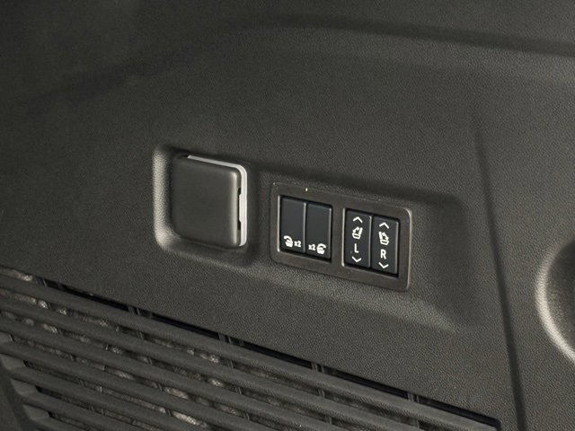 2026 Chevrolet Suburban Premier photo 9